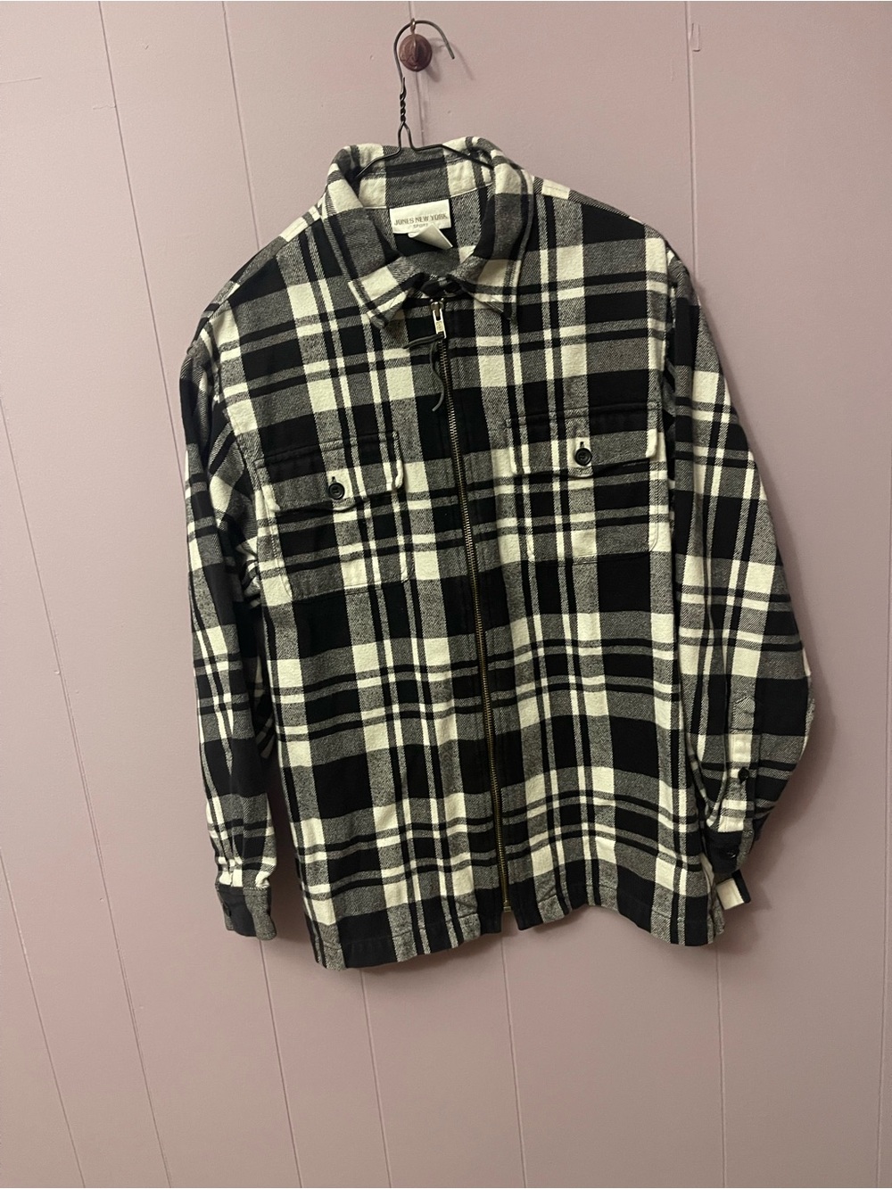 Jones New York Black and White Plaid Button-Up Shirt